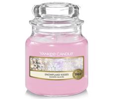 Yankee Candle Yankee Candle - Vonná sviečka SNOWFLAKE KISSES malá 104g 20-30 hod.